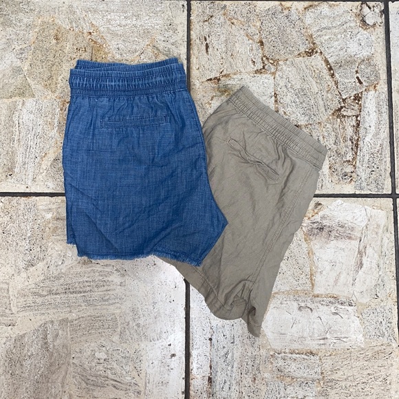 2 Pair of Time & Tru Shorts. Size Large (12-14) - Picture 4 of 6